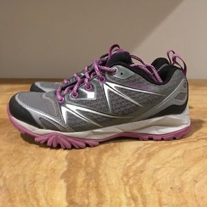 Merrell Womens Hiking Shoe Size 5 purple gray